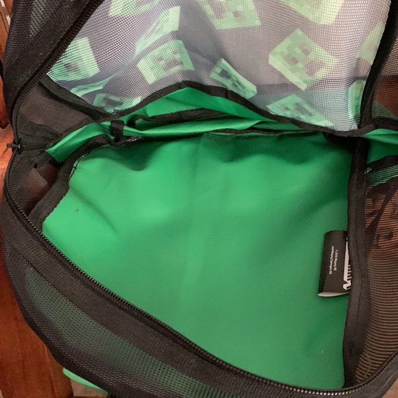 bnwot Minecraft small (lunch) backpack - Picture 3 of 5
